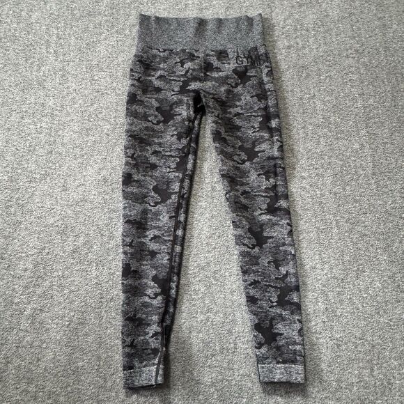 GYMSHARK Adapt Leggings Women Size SMALL Camo Gray Black Ruched Bum - Picture 1 of 8
